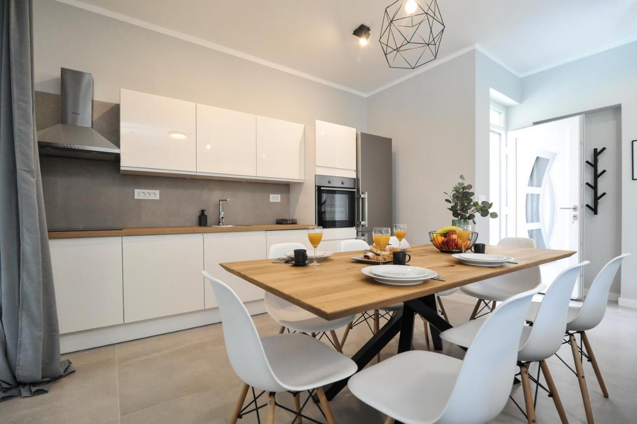 Tony's House With Private Pool, Garden And Parking Vila